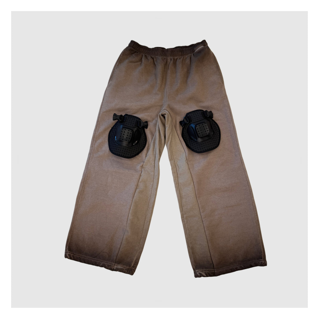 KNEE PAD BAGGY SWEAT PANTS